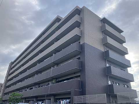 現地外観写真　アルファステイツ春日Ⅱ外観２