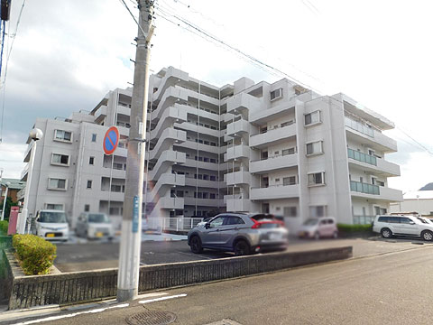 現地外観写真　建物外観（北側）
