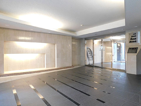 エントランス　エントランスホール