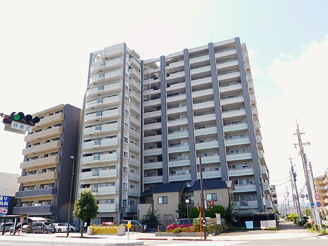 現地外観写真　建物外観