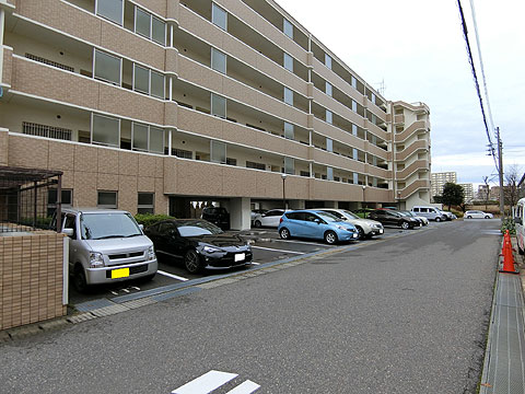 その他共用部　敷地内駐車場