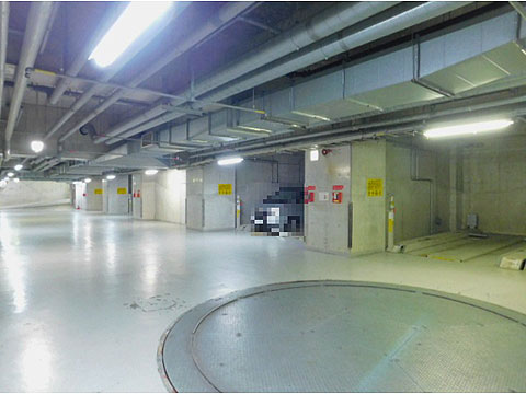 その他共用部　地下駐車場