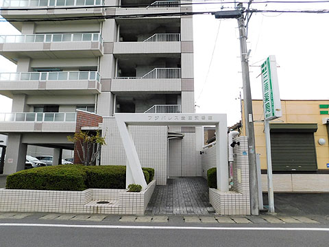 エントランス　エントランスアプローチ