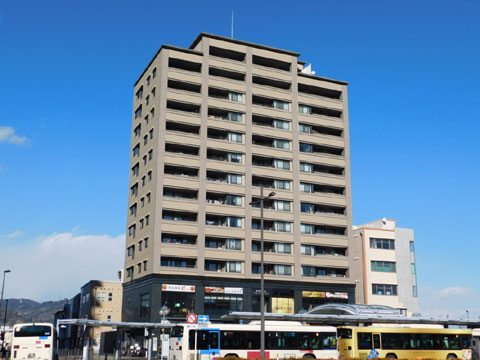 現地外観写真　建物外観
