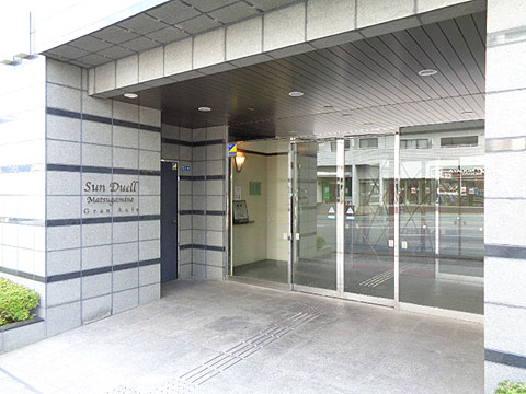 現地外観写真　マンション入口