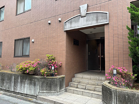 ロビー　入り口付近②