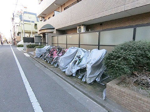 エントランス　自転車置場