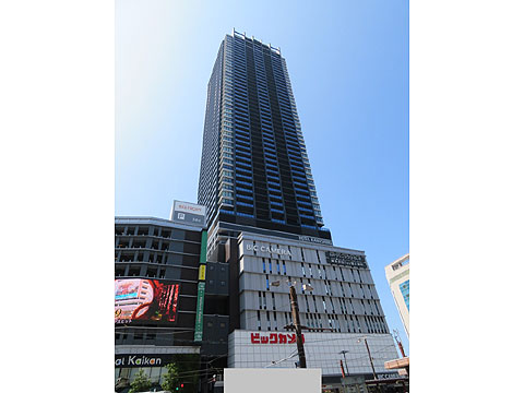 現地外観写真　商業施設・ホテル複合