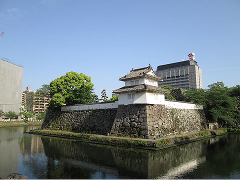 現地土地写真　大分城址公園（約８０ｍ）徒歩１分