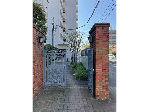 エントランス　ドゥペールワコー金池弐番館エントランス１
