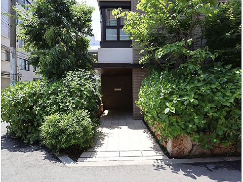 エントランス　IMG_1130