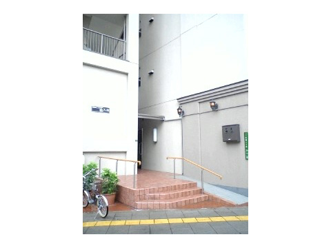 エントランス　エントランス