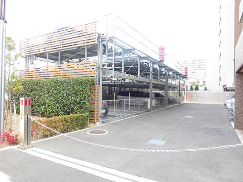 駐車場　駐車場