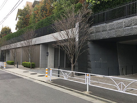 エントランス　建物一部
