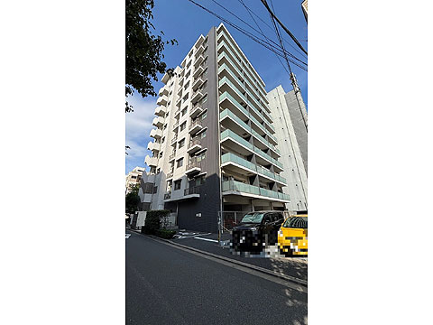 現地外観写真　南西側から見た外観２
