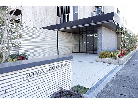 現地外観写真 マンション入口