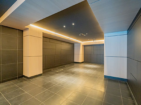 エントランス　エントランスホール