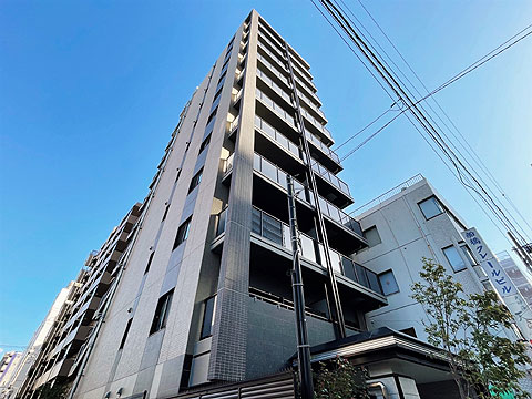 現地外観写真　２０２２年４月完成