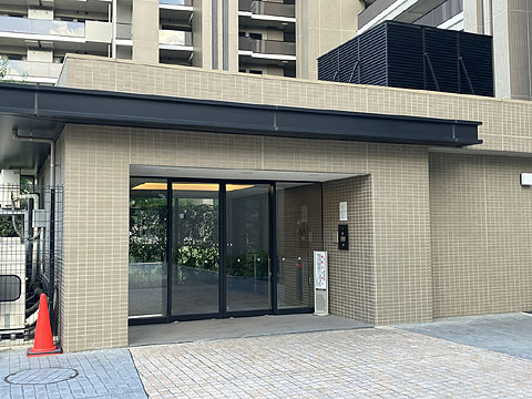 エントランス　エントランス
