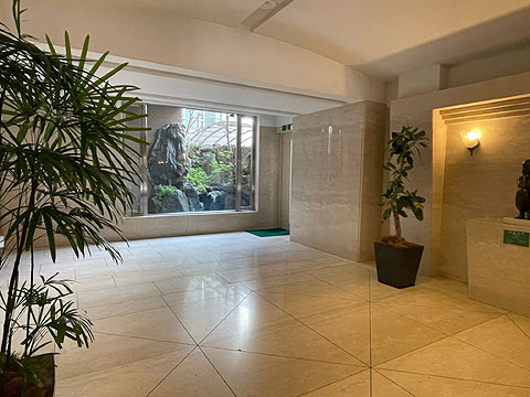 エントランス　エントランスホール