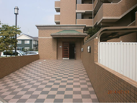 エントランス　外観②