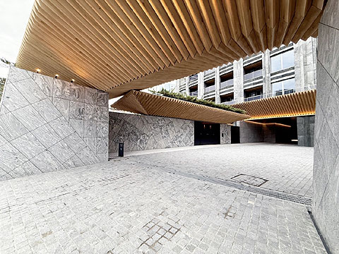 エントランス　エントランス２