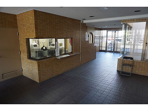 エントランス　エントランス