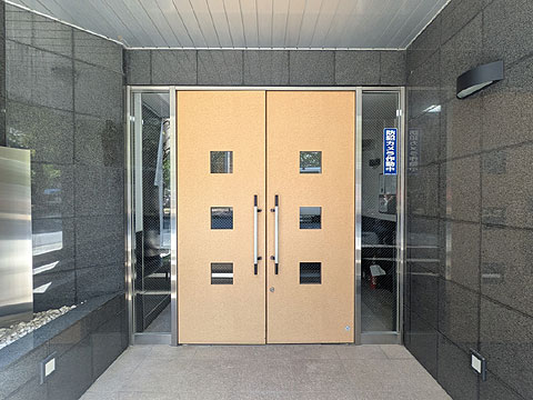 エントランス　PXL_20260403_041237260