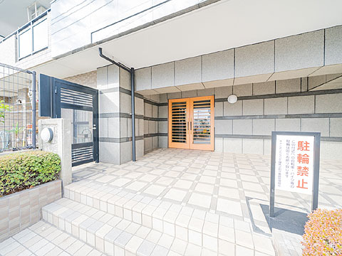 エントランス　入口