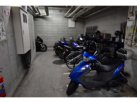 その他共用部　バイク置場