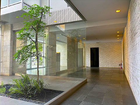 エントランス　エントランスホール