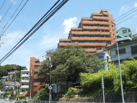 その他共用部　館銘板
