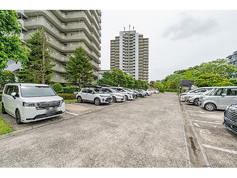 駐車場　平置駐車場