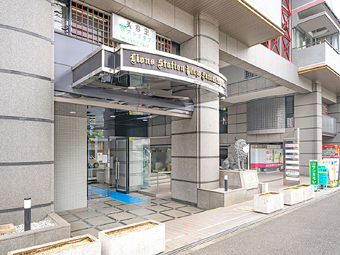エントランス　