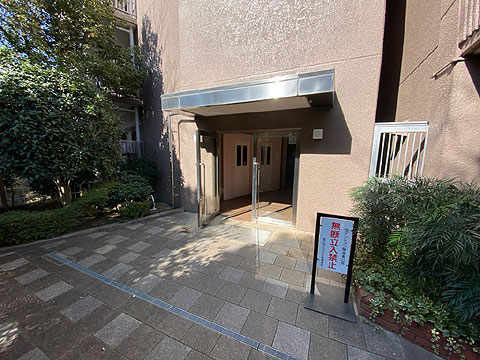 エントランス　