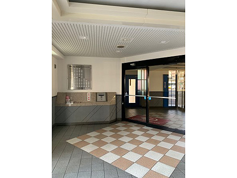 エントランス　エントランスホール