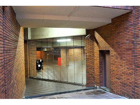 その他共用部　シャッターゲート（地下駐車場）