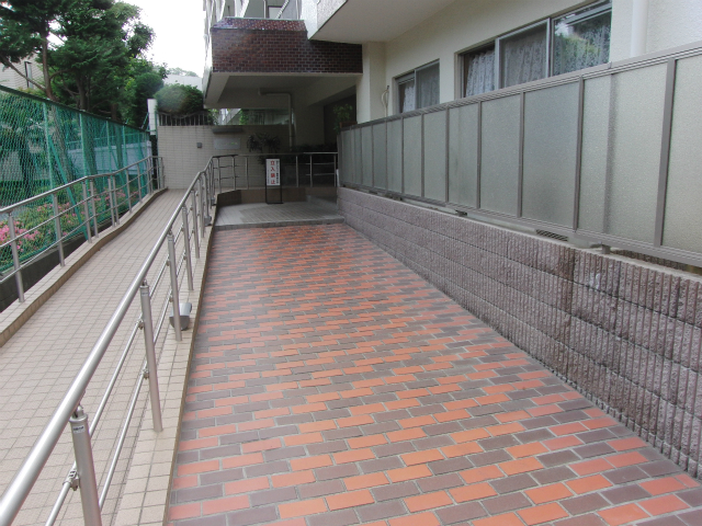 その他共用部　エントランス2
