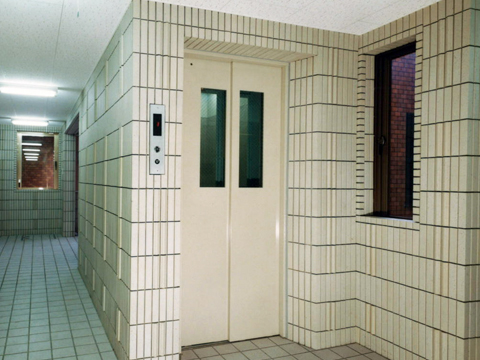 その他共用部　エレベータホール.jpg
