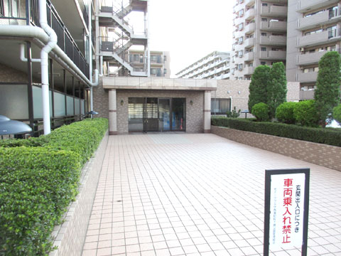 エントランス　IMG_1943