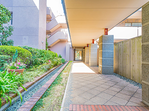 その他共用部　回廊（マンション通路）です。