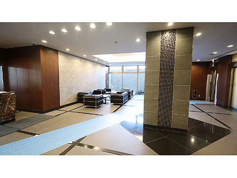 エントランス　エントランスホール