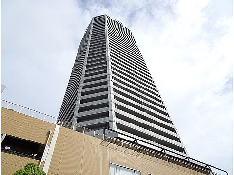 現地外観写真　建物外観２