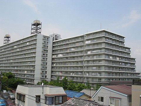 現地外観写真　総戸数３０２戸のビックコミュニティイ　西葛西ハ