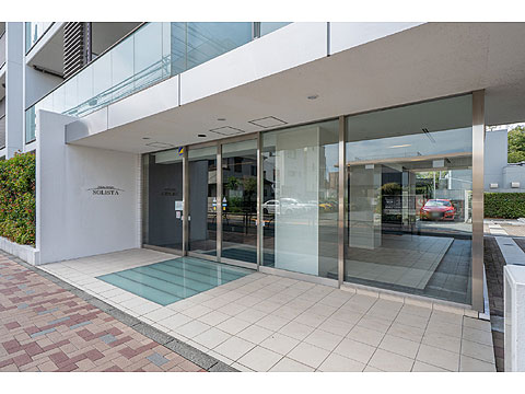 エントランス エントランス