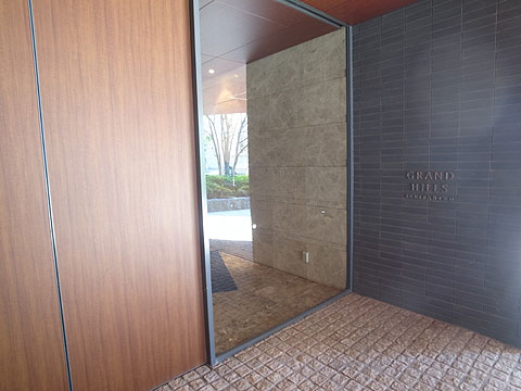 エントランス　エントランス