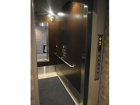 その他共用部　モニター付きエレベーター