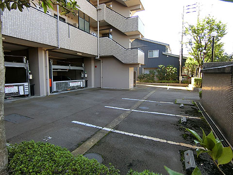 駐車場　