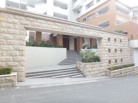 エントランス　マンションエントランス