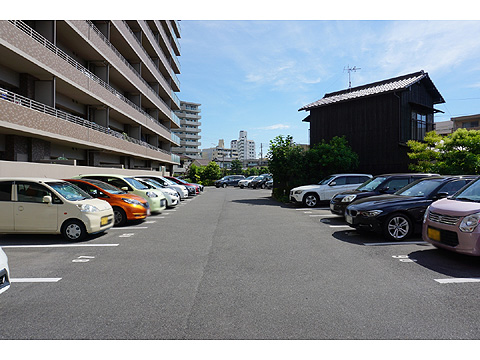 駐車場　敷地内駐車場